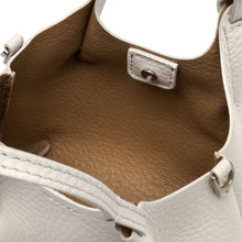 Load image into Gallery viewer, Gianni Chiarini Dua 9718 Slouch Bag in Sabbia &amp; Nature or Light Gold Pebbled Leather