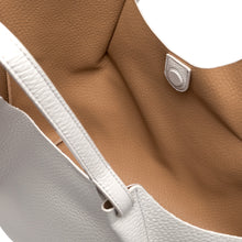 Load image into Gallery viewer, Gianni Chiarini Dua 9720 Tote in Sabbia &amp; Light Gold Pebbled Leather